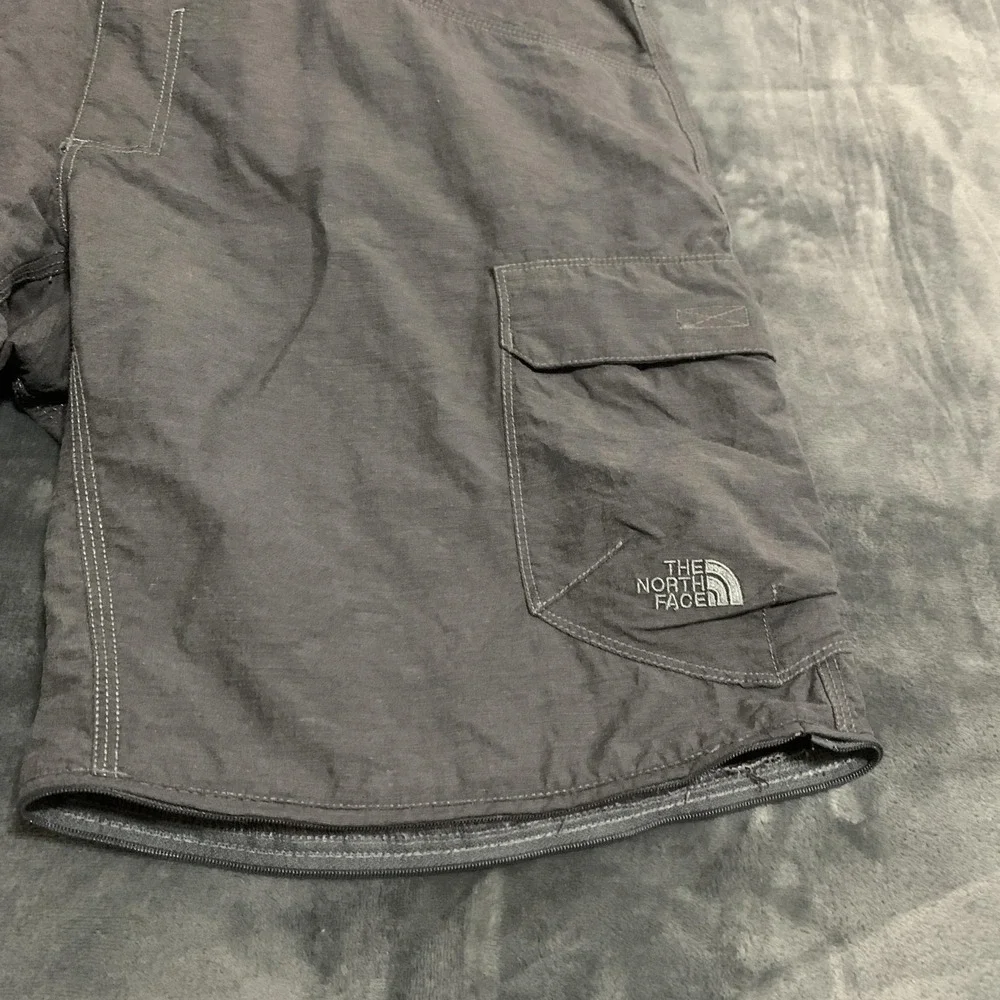 North Face Cargo Shorts Mens 40 Gray Nylon Cotton Outdoor‎ Hiking Zip Off Flaw